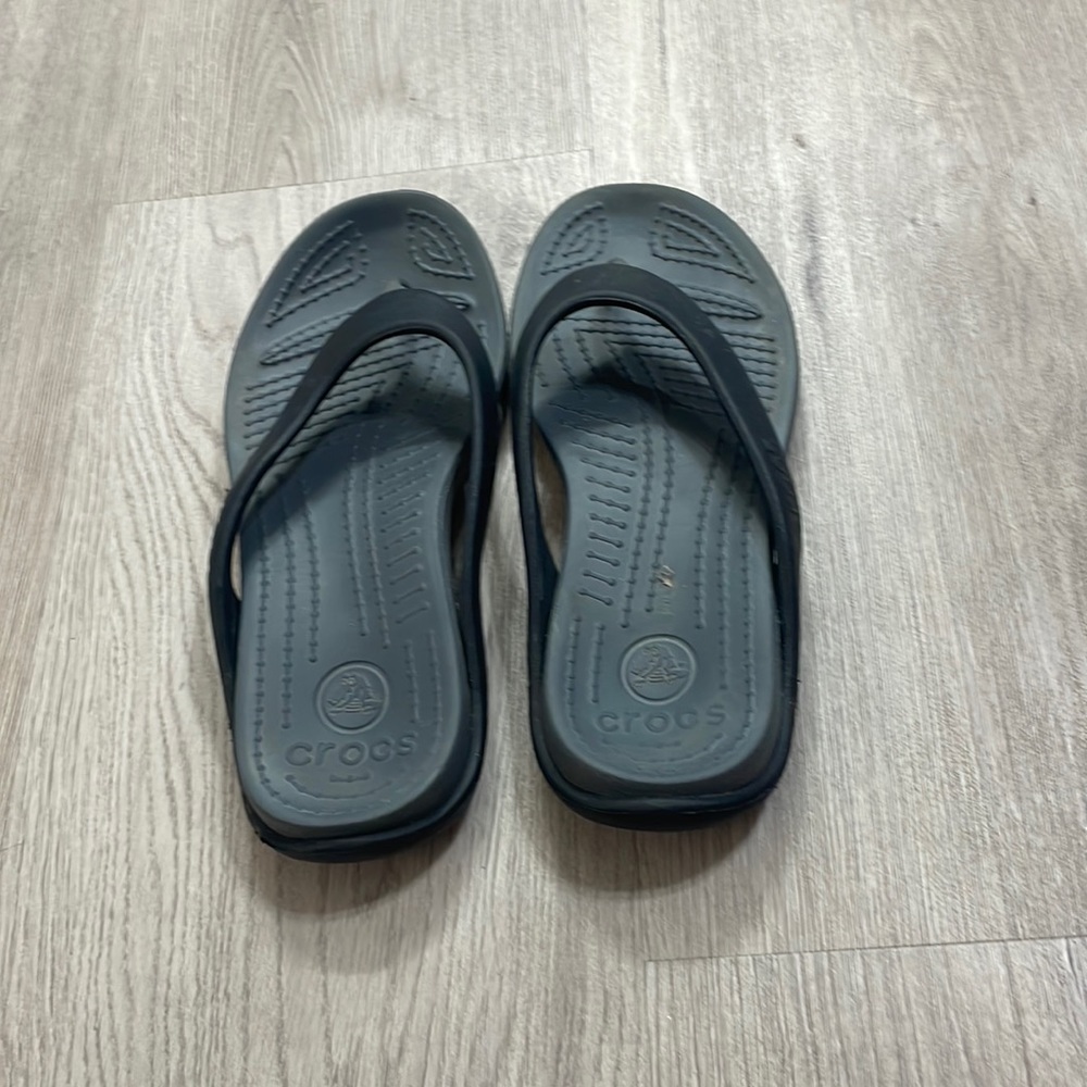 Crocs men’s sandals 8